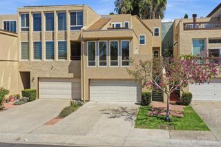 6930 Camino Pacheco, San Diego, CA 92111