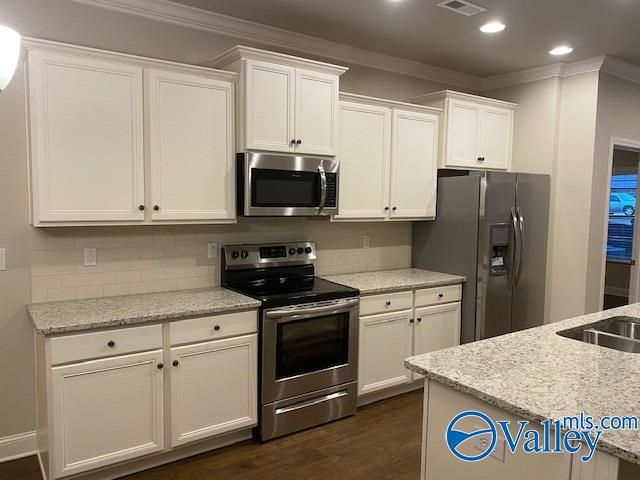 21 Winter King Drive, Huntsville, AL 35824