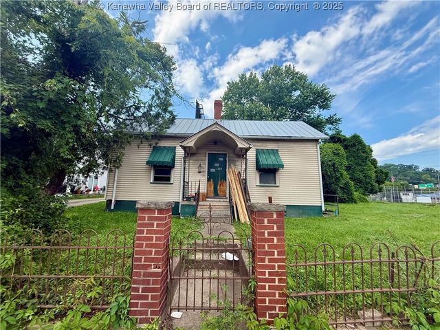 1319 Bigley Avenue, Charleston, WV 25302