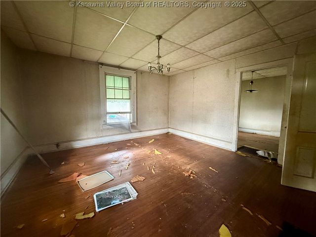 1319 Bigley Avenue, Charleston, WV 25302