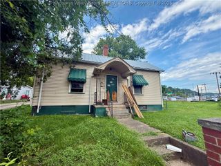 1319 Bigley Avenue, Charleston, WV 25302