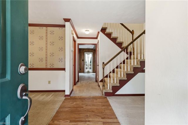1032 Backwoods RD, Virginia Beach, VA 23455