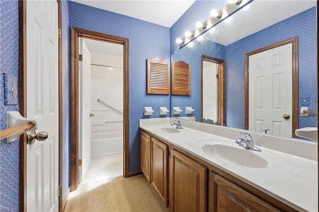 1032 Backwoods RD, Virginia Beach, VA 23455