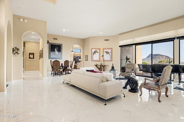13641 E CHARTER OAK Drive, Scottsdale, AZ 85259