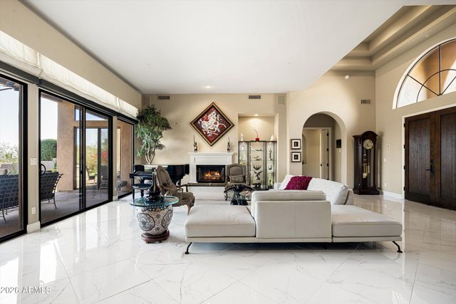 13641 E CHARTER OAK Drive, Scottsdale, AZ 85259