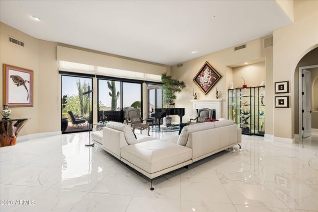 13641 E CHARTER OAK Drive, Scottsdale, AZ 85259