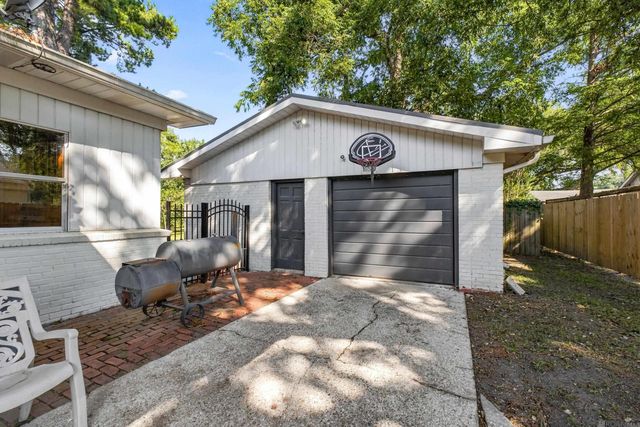 750 Kentucky Ave, Port Allen, LA 70767