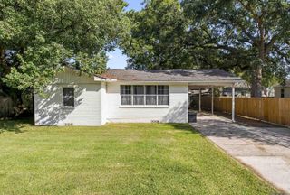 750 Kentucky Ave, Port Allen, LA 70767
