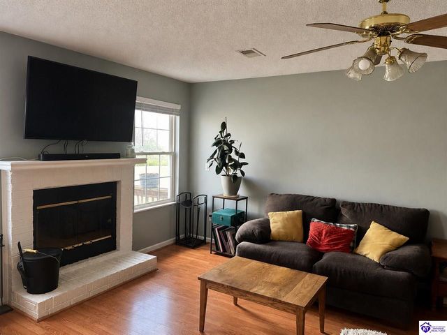 1304 Williamsburg Drive, Elizabethtown, KY 42701