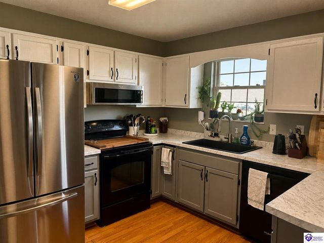 1304 Williamsburg Drive, Elizabethtown, KY 42701