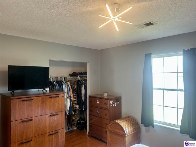 1304 Williamsburg Drive, Elizabethtown, KY 42701