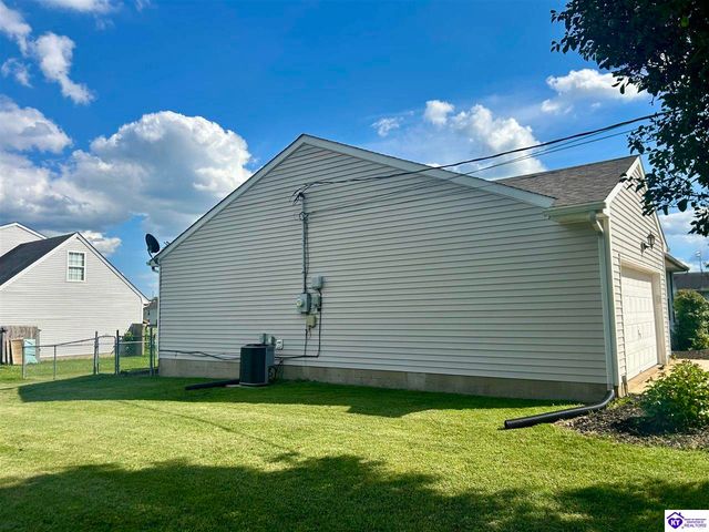 1304 Williamsburg Drive, Elizabethtown, KY 42701