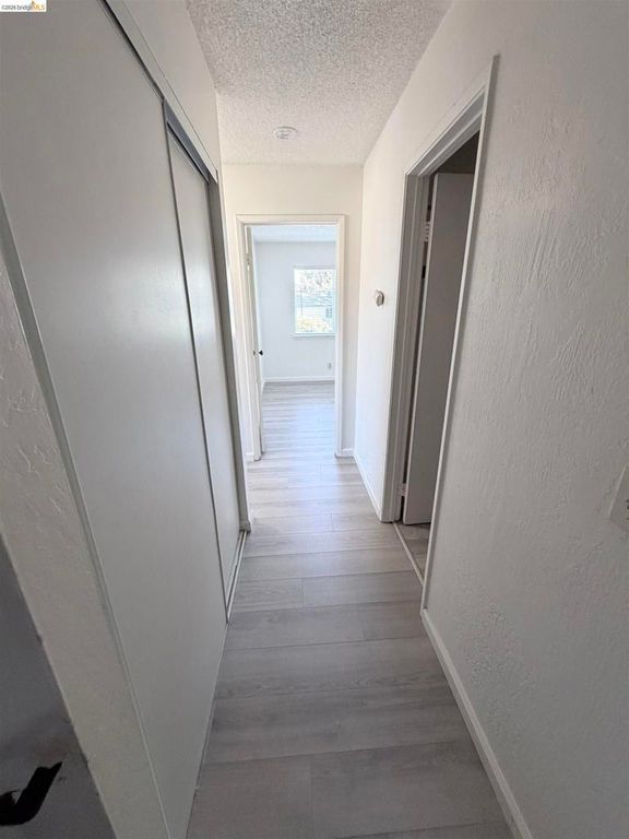 Image 17 of property listing at 2505 Sonora Ln, Antioch, CA 94509