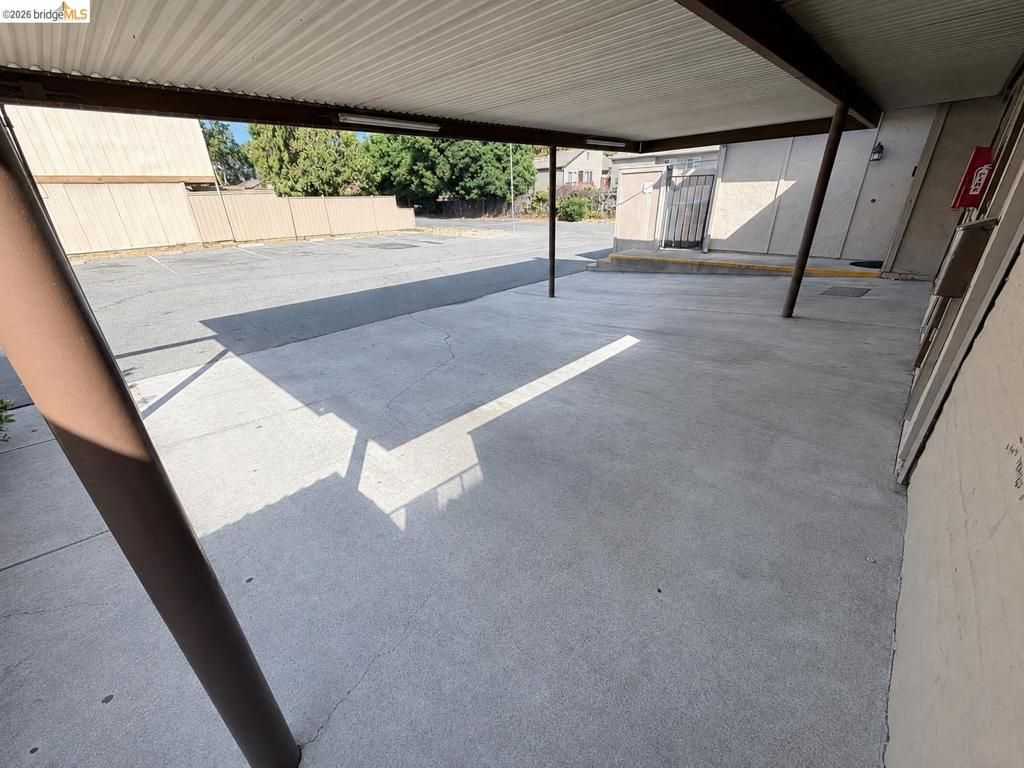 Image 3 of property listing at 2505 Sonora Ln, Antioch, CA 94509