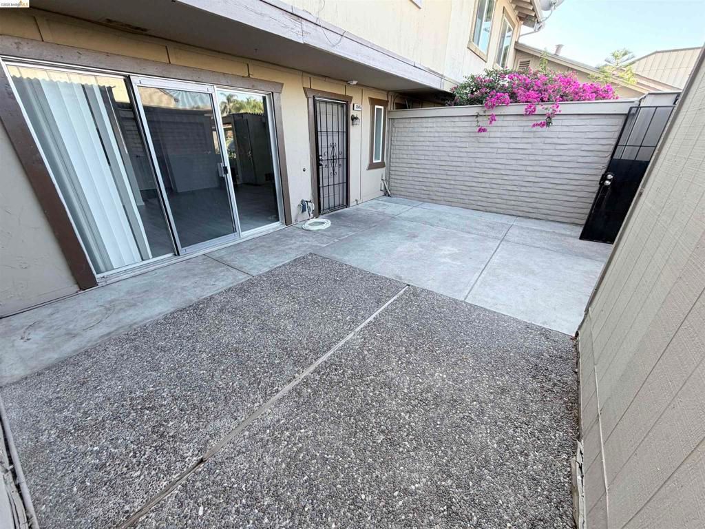 Image 6 of property listing at 2505 Sonora Ln, Antioch, CA 94509