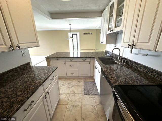 15 S 1st Street A602, Minneapolis, MN 55401