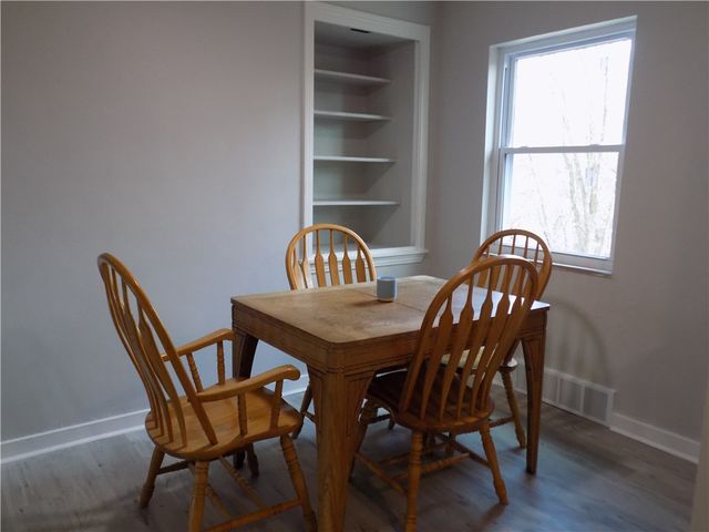 5850 Heberton Dr, Penn Hills, PA 15147