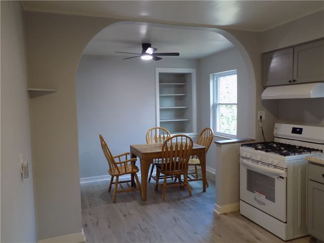 5850 Heberton Dr, Penn Hills, PA 15147