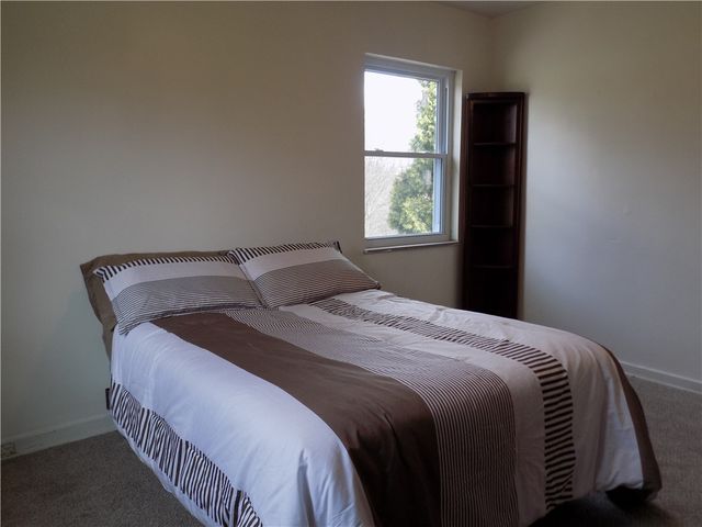 5850 Heberton Dr, Penn Hills, PA 15147