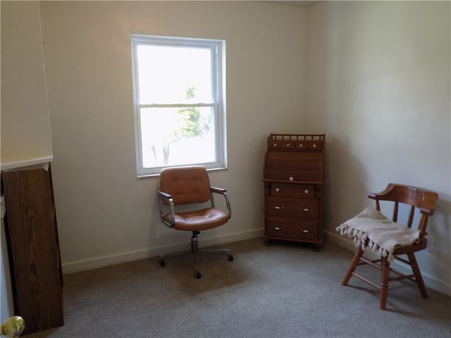 5850 Heberton Dr, Penn Hills, PA 15147