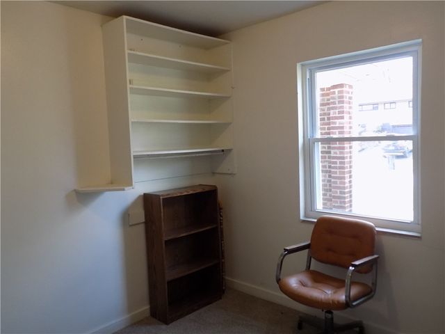 5850 Heberton Dr, Penn Hills, PA 15147