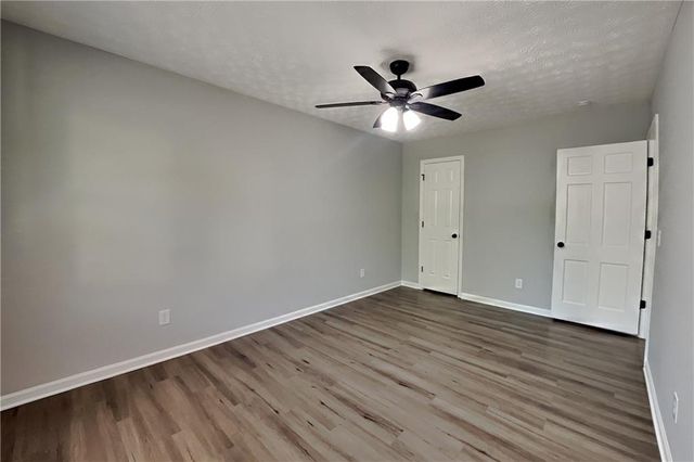 524 Meadowfield Court, Lawrenceville, GA 30043