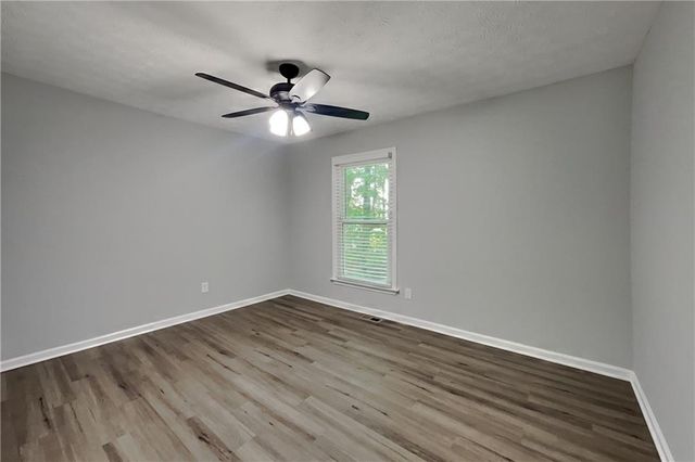524 Meadowfield Court, Lawrenceville, GA 30043
