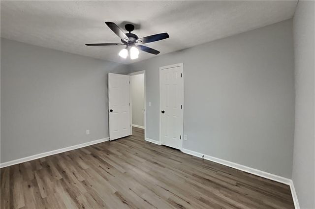 524 Meadowfield Court, Lawrenceville, GA 30043