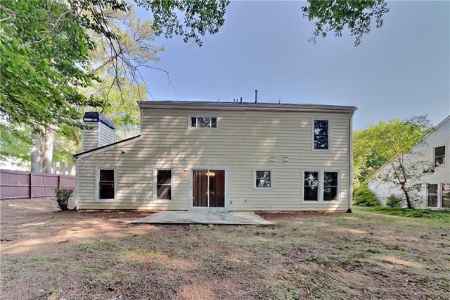 524 Meadowfield Court, Lawrenceville, GA 30043