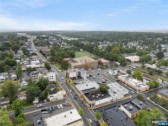 96 S Washington Avenue, Bergenfield, NJ 07621