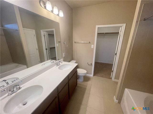 7305 Buffalo Grass Drive, Temple, TX 76502