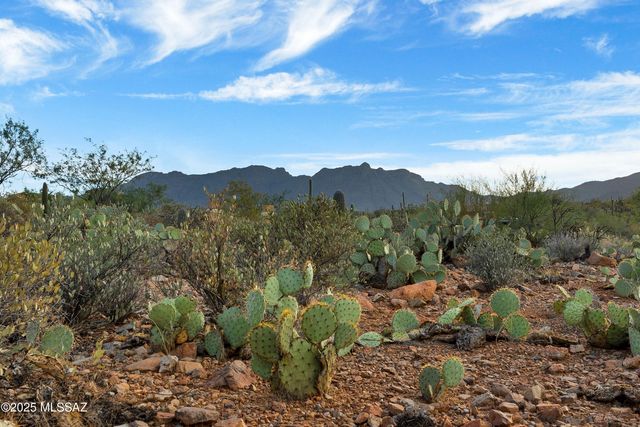 6539 W El Camino Del Cerro, Tucson, AZ 85745