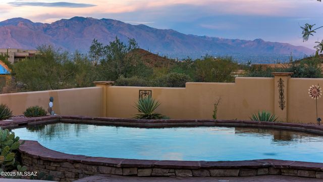 6539 W El Camino Del Cerro, Tucson, AZ 85745