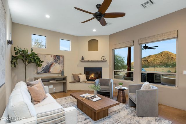 6539 W El Camino Del Cerro, Tucson, AZ 85745