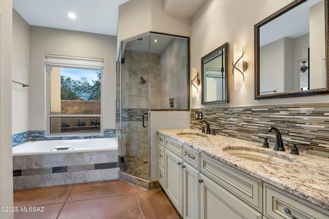 6539 W El Camino Del Cerro, Tucson, AZ 85745