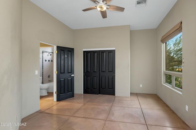 6539 W El Camino Del Cerro, Tucson, AZ 85745