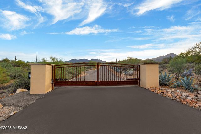 6539 W El Camino Del Cerro, Tucson, AZ 85745