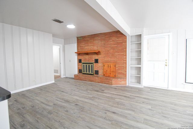 434 Cosgrove, San Antonio, TX 78210