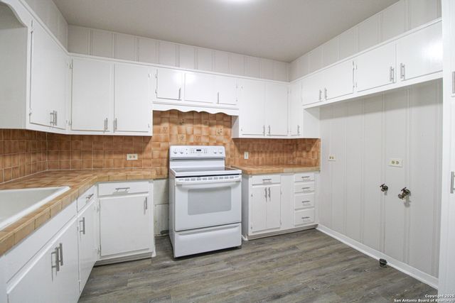 434 Cosgrove, San Antonio, TX 78210