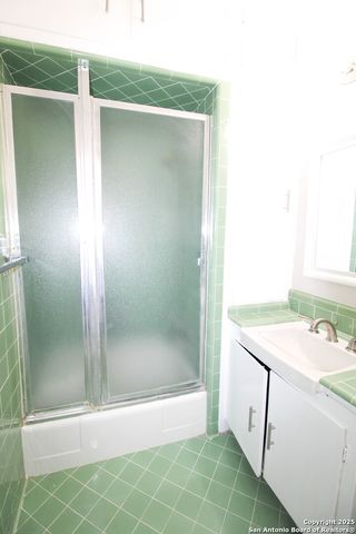 434 Cosgrove, San Antonio, TX 78210