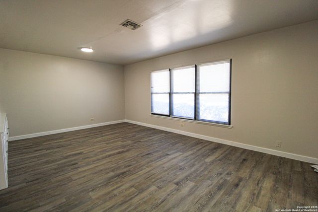 434 Cosgrove, San Antonio, TX 78210