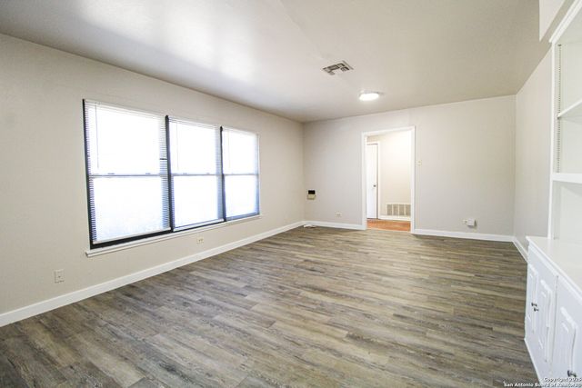 434 Cosgrove, San Antonio, TX 78210