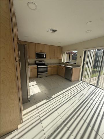 8102 S IBIZA COURT, Orlando, FL 32836
