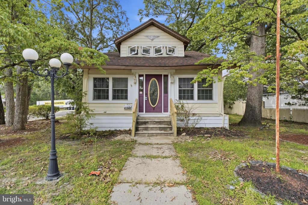 620 ERIAL RD, Pine Hill, NJ 08021
