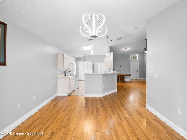 1106 White Oak Circle, Melbourne, FL 32934