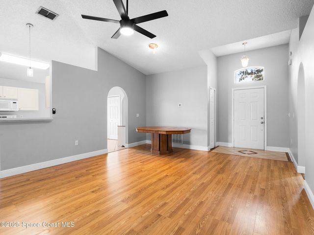 1106 White Oak Circle, Melbourne, FL 32934