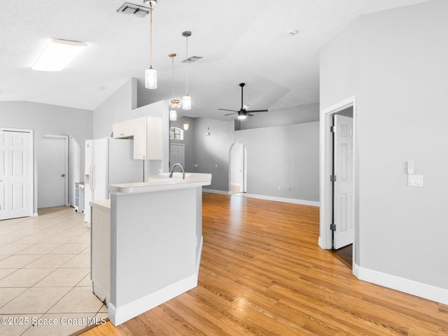 1106 White Oak Circle, Melbourne, FL 32934