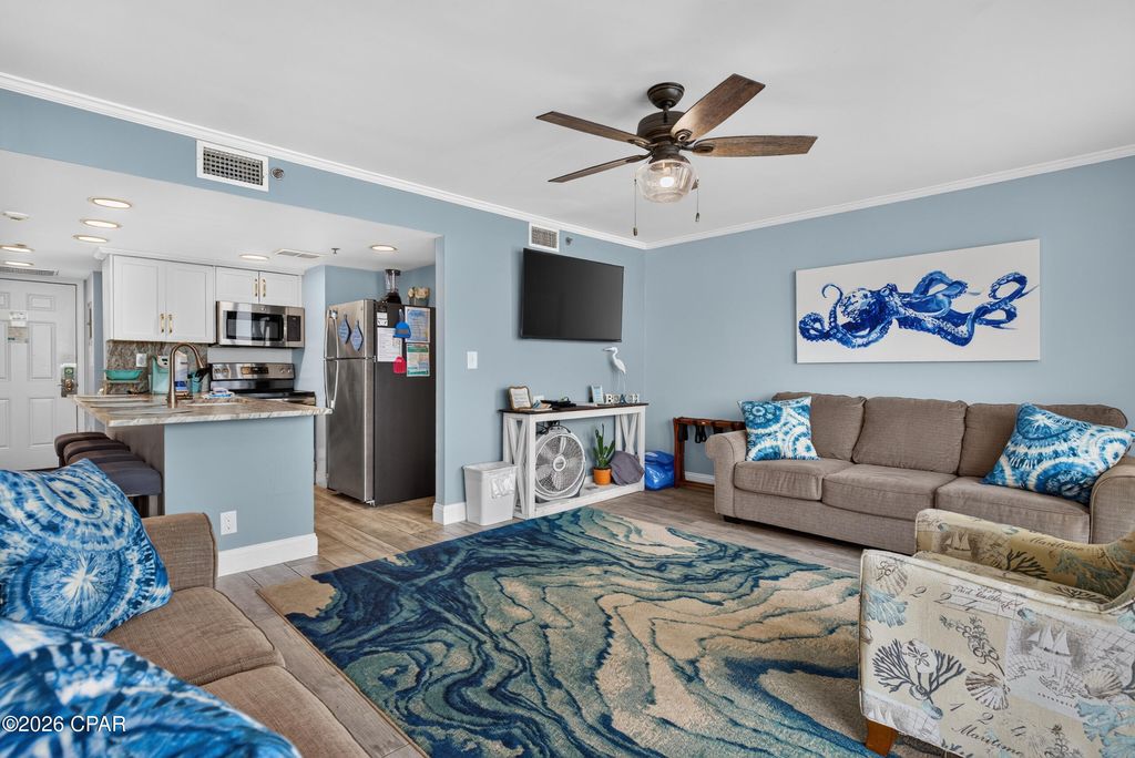 Image 10 of property listing at 9850 S Thomas Drive 102W, Panama City Beach, FL 32408