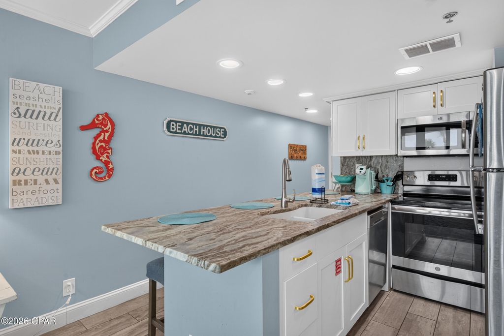 Image 8 of property listing at 9850 S Thomas Drive 102W, Panama City Beach, FL 32408