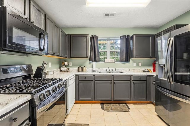 2228 Asquith Avenue SW, Marietta, GA 30008